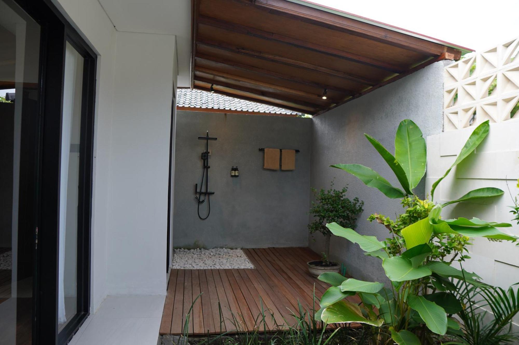 Lovina Haven Boutique Resort Bagian luar foto